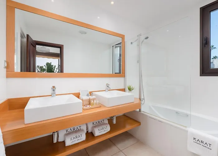 Karat Atlantida Vilă Playa de las Americas (Tenerife)